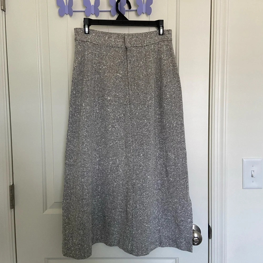 Vintage women’s wool knit maxi skirt — 26” waist - Picture 4 of 5